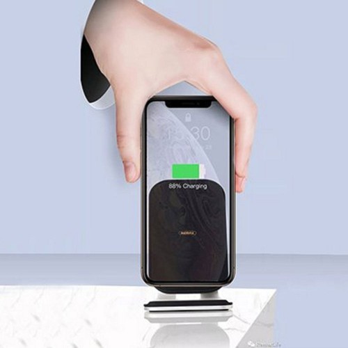REMAX Qi 10W Desktop Wireless Charger
