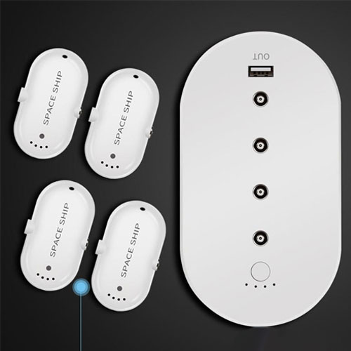 Mini Magnetic 4 X 1200 mAh Charging Power Bank For Lightning , USB-C & Micro USB Devices